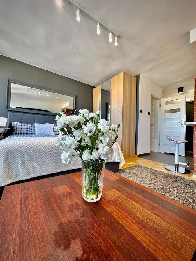 Super Apartament White Warszawa 2X Metro Scisle Centrum Wifi 300 Mbs New Dış mekan fotoğraf