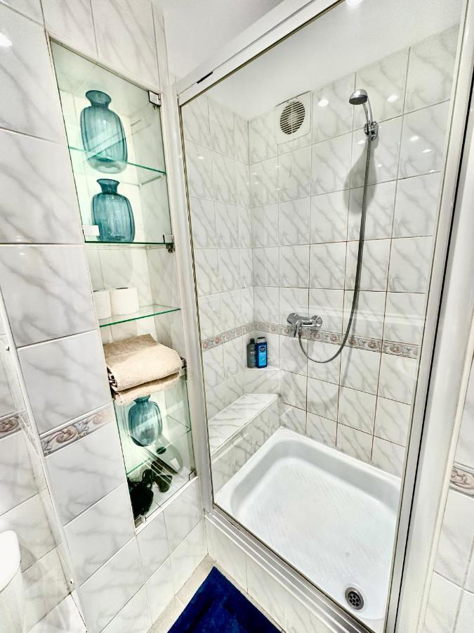 Super Apartament White Warszawa 2X Metro Scisle Centrum Wifi 300 Mbs New Dış mekan fotoğraf